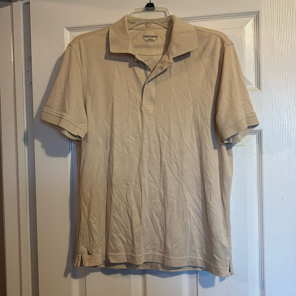 UnTuckIt men’s tan short sleeve polo shirt size small